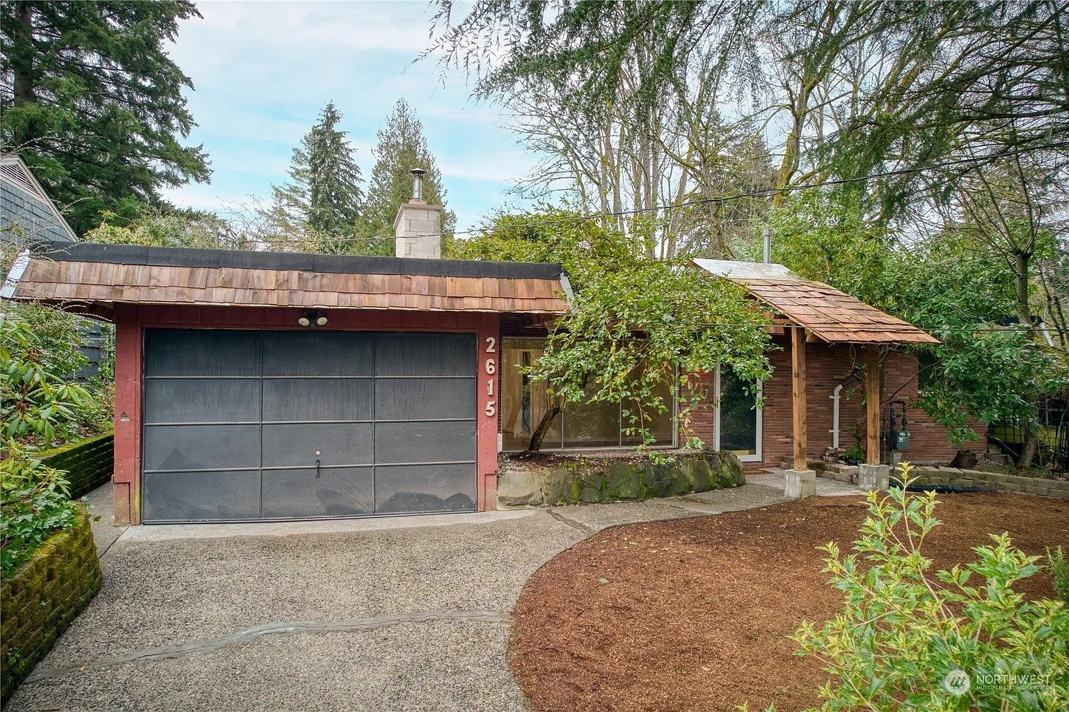 2615 NE 100th St