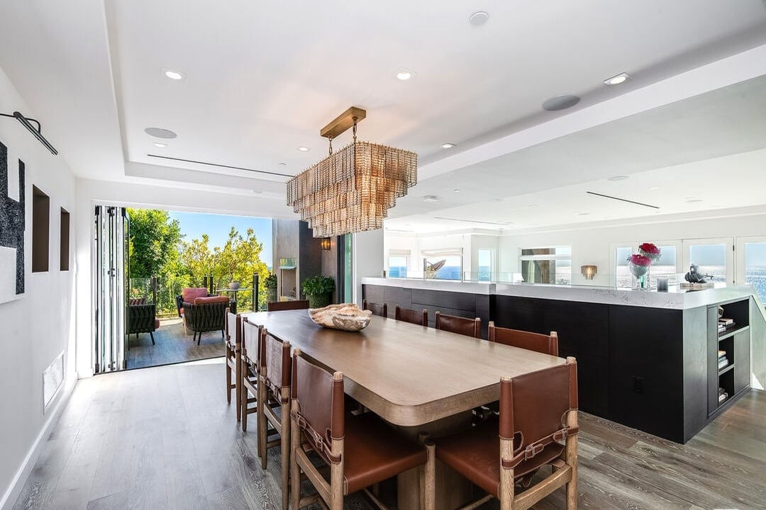 Vireon Pavilion, Pacific Coast Hwy, 90265