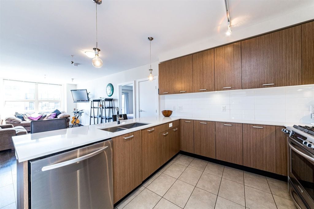 1177 Marine Dr, #311