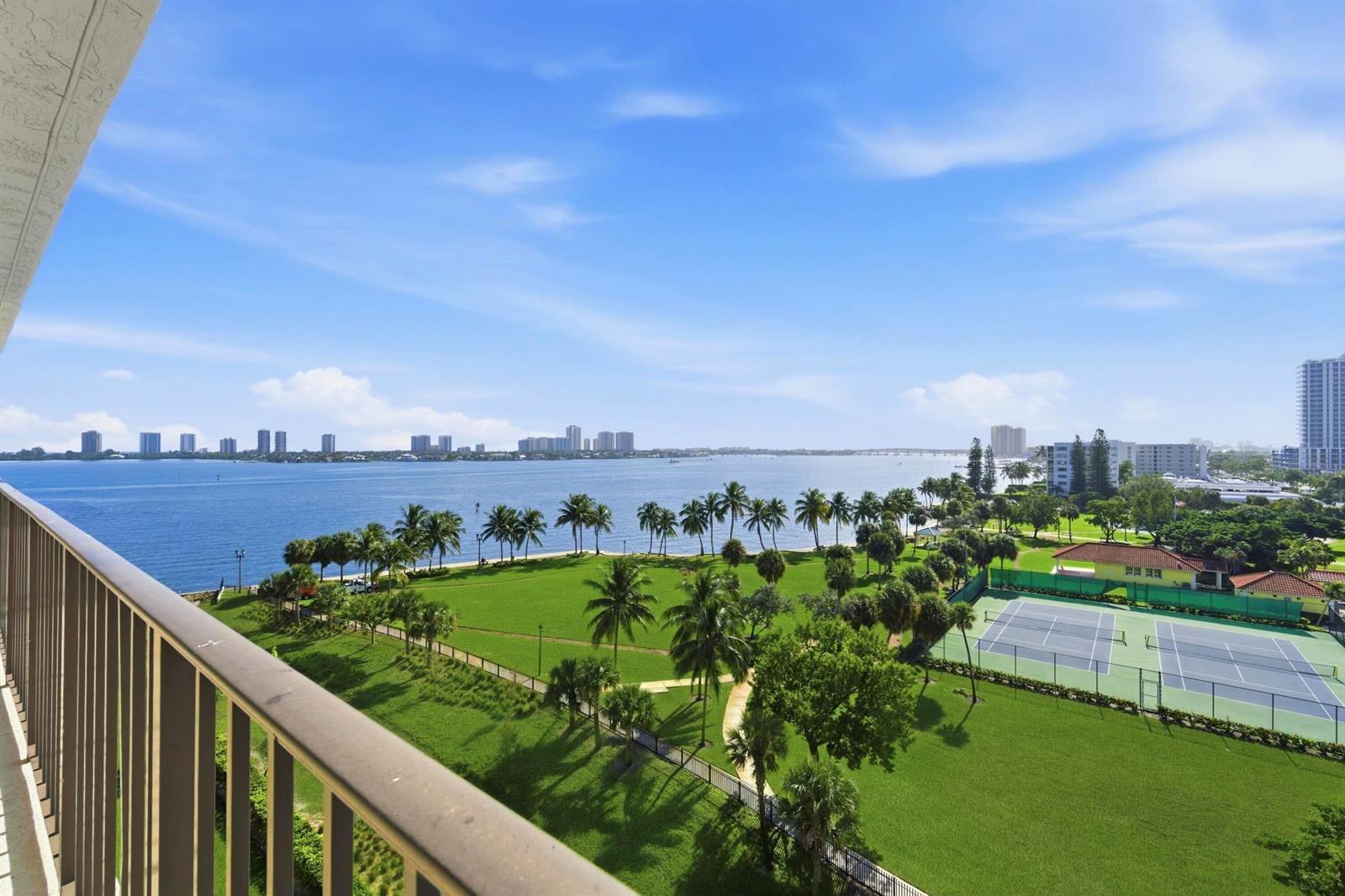 801 Lake Shore Drive #817