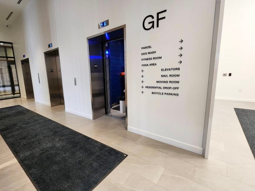 470 Front Street W 1412