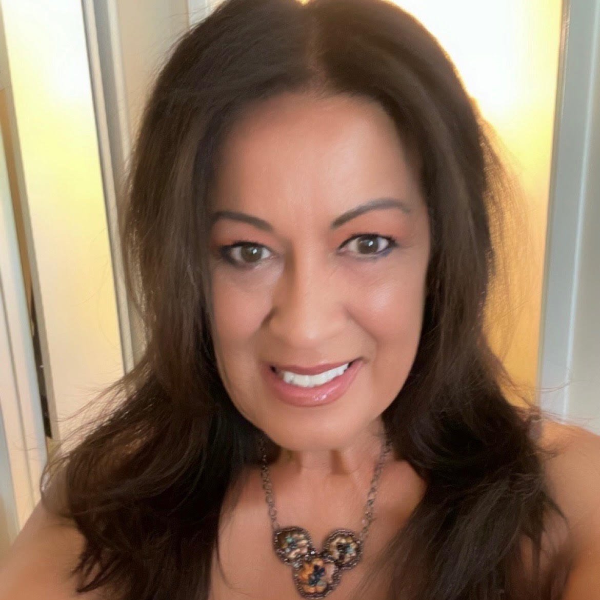 Karen Smith Claremont, CA Real Estate Agent Headshot