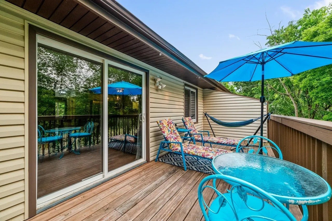 172 River Woods Ln