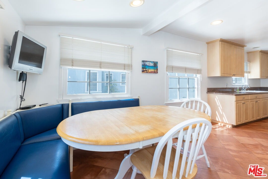 1455 S Roxbury Dr