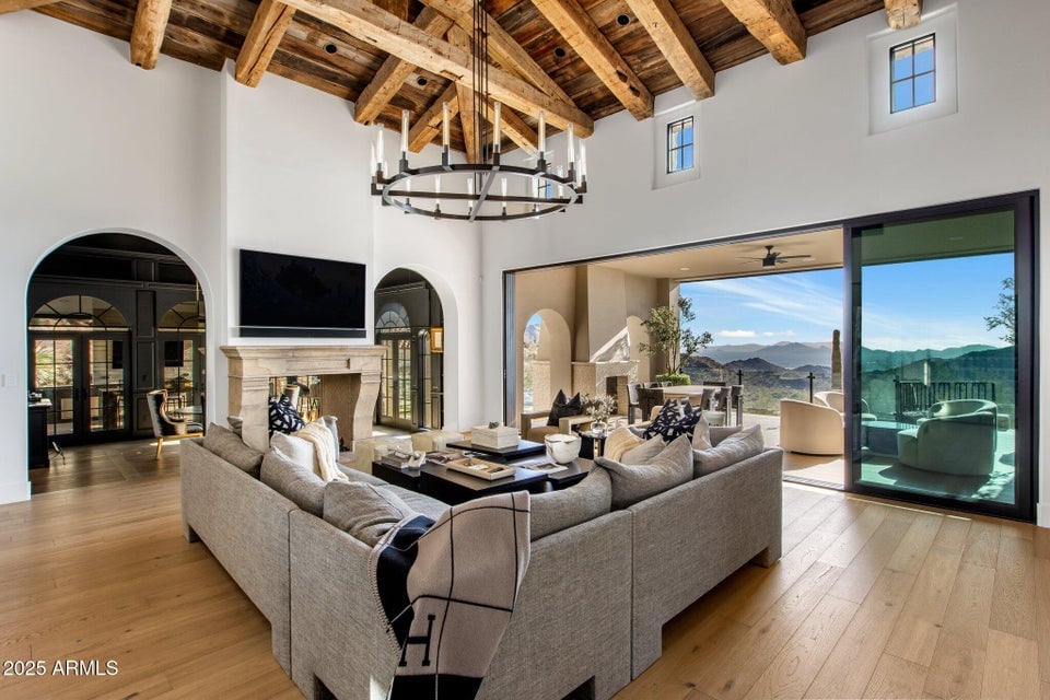 11268 E Moonlight CYN