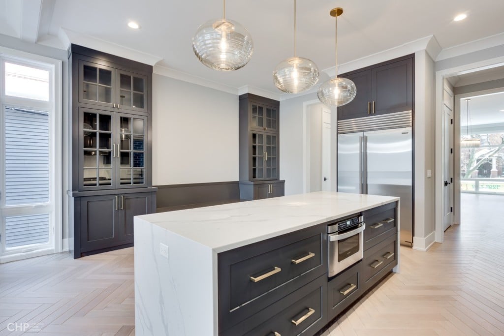 Sold | 2520 N Marshfield | $1,687,500