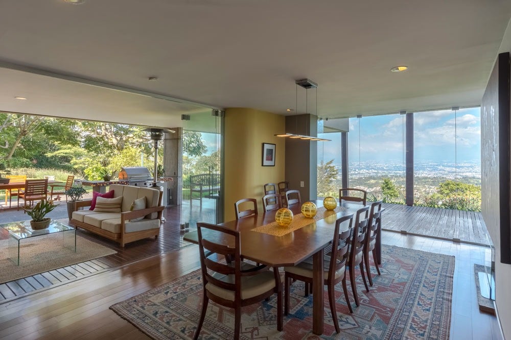 Spacious Property in San Antonio