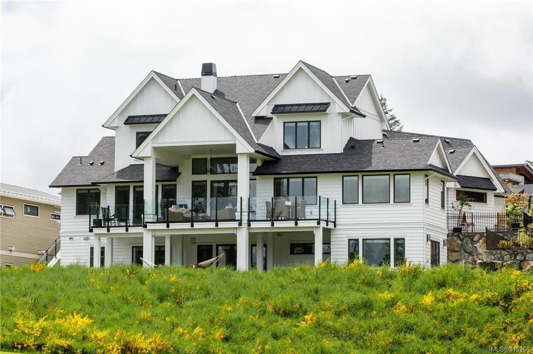 2018 Pebble Dr