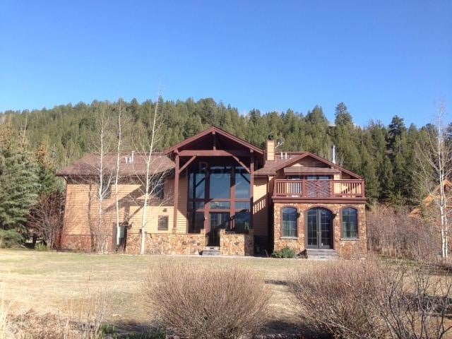 645 Lakota Ln