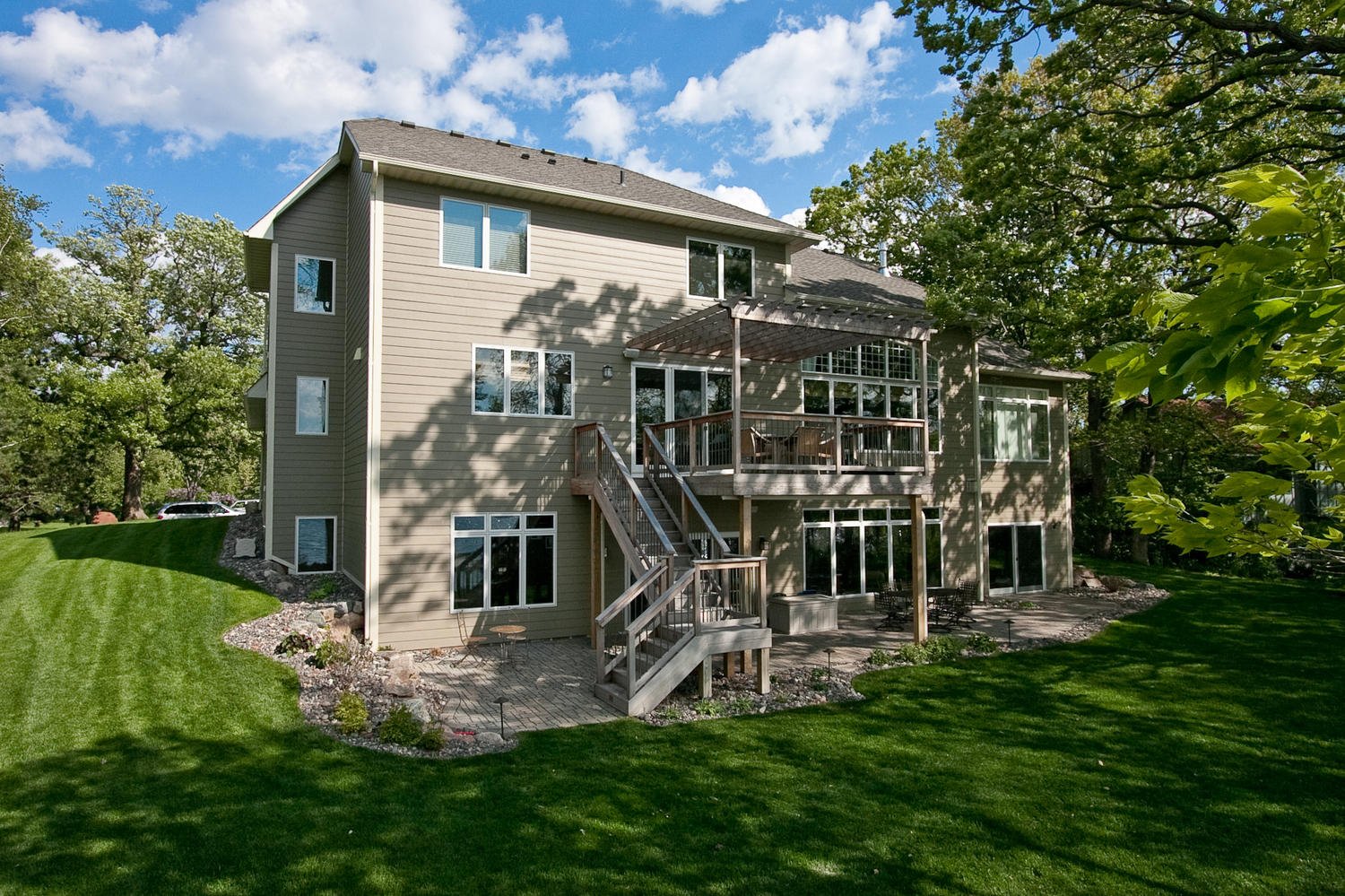 Beautiful Custom 2-Story on Bass Lake