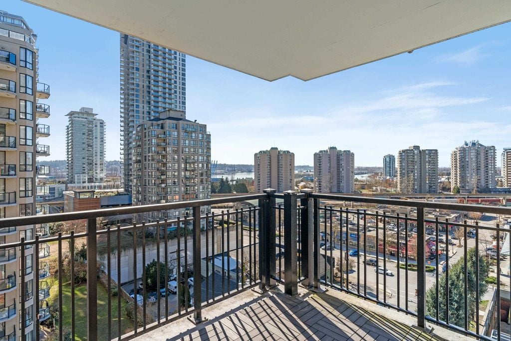 833 Agnes St, #807