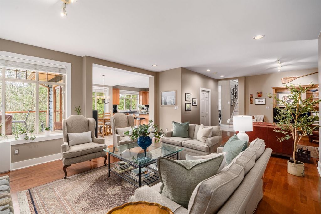 5780 Cranley Dr