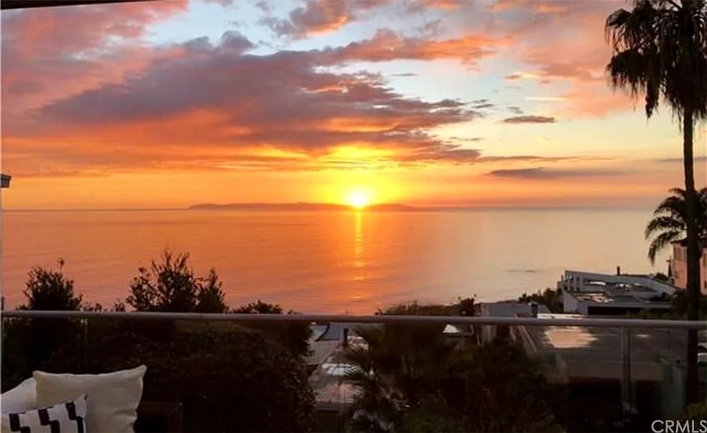 835 La Mirada Street