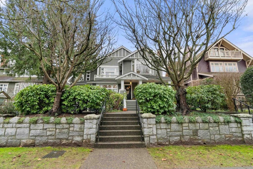 316 W 11th Ave