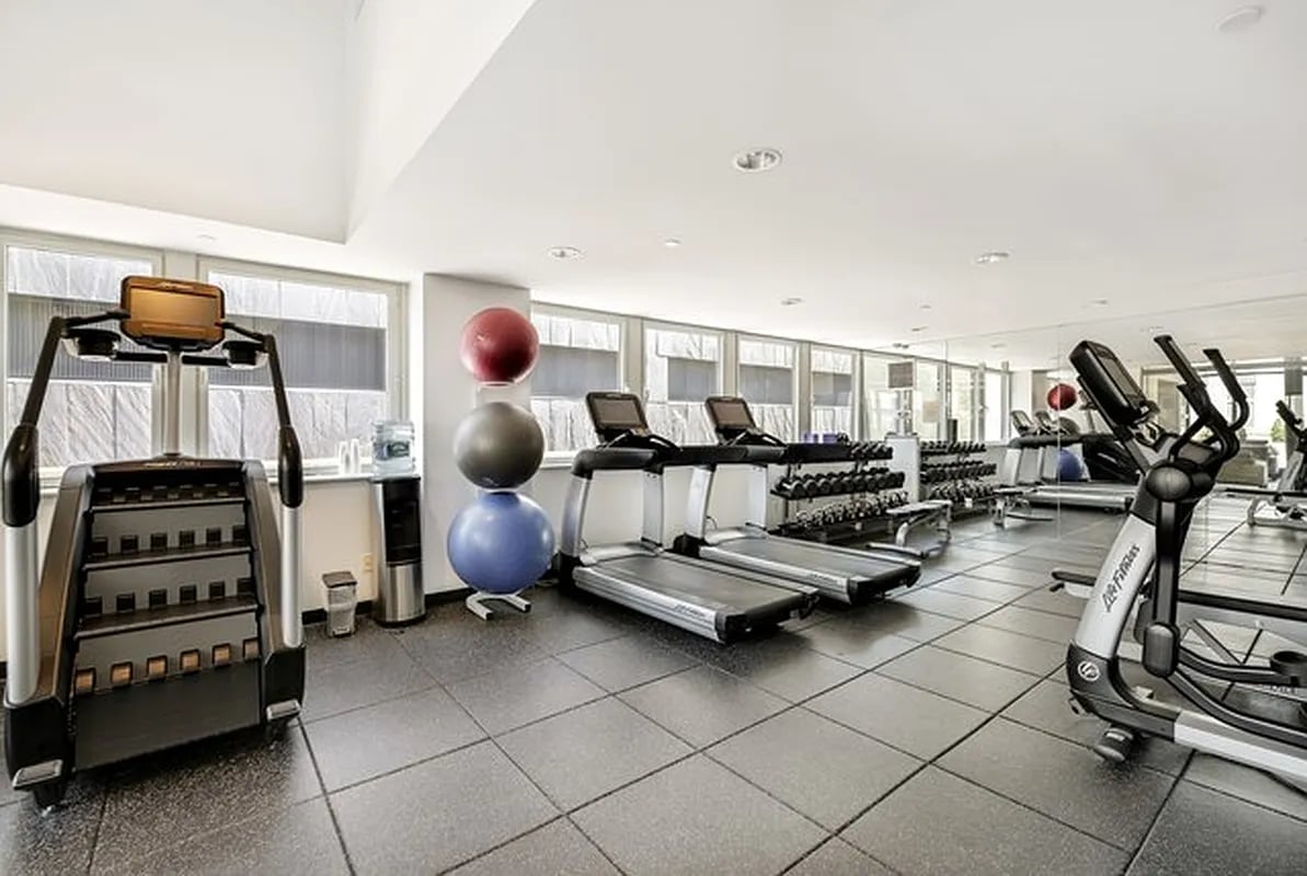 90 William Street Unit 16E