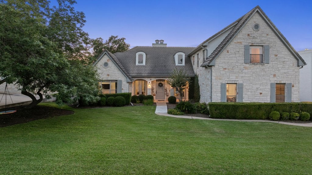 22 Autumn Oaks Dr