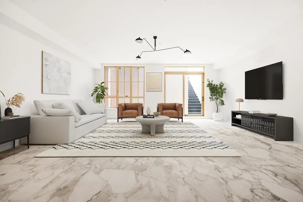 258 St James Pl	Unit: 102