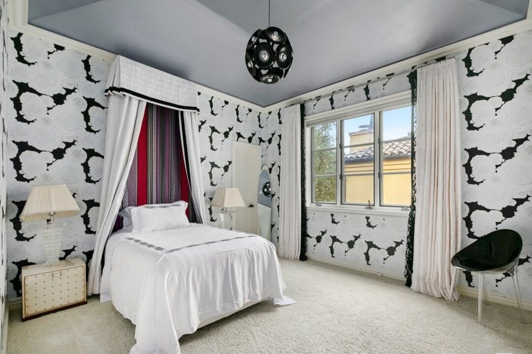 Chateau Sapphire