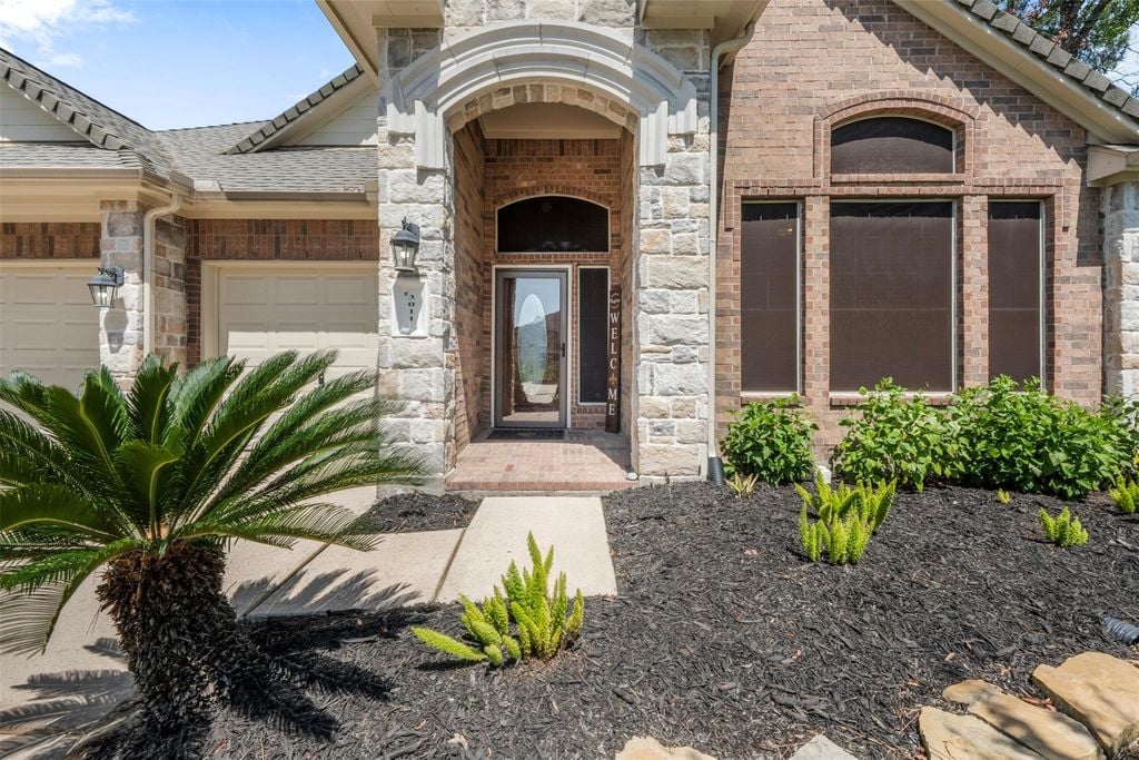 3011 Douglas Creek Ln