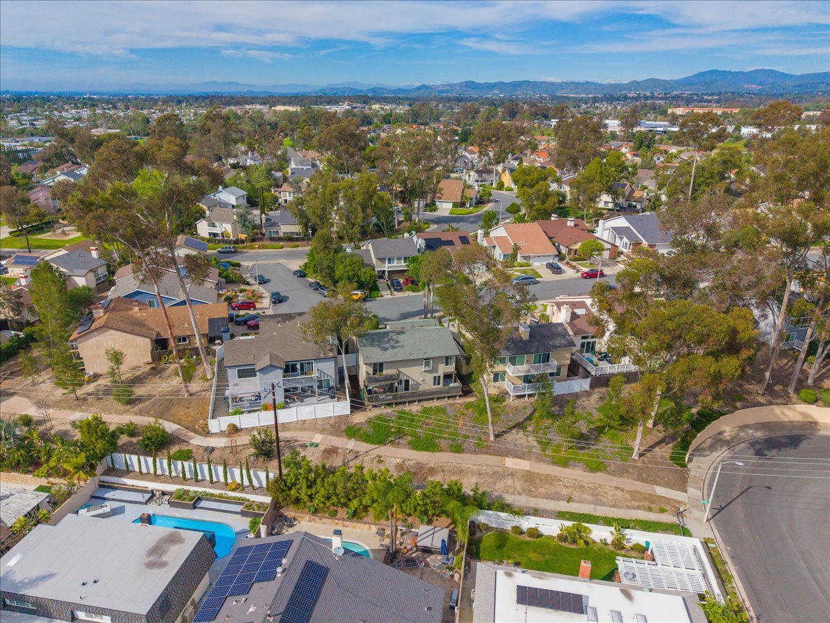 23956 Copenhagen St, Mission Viejo, CA 92691