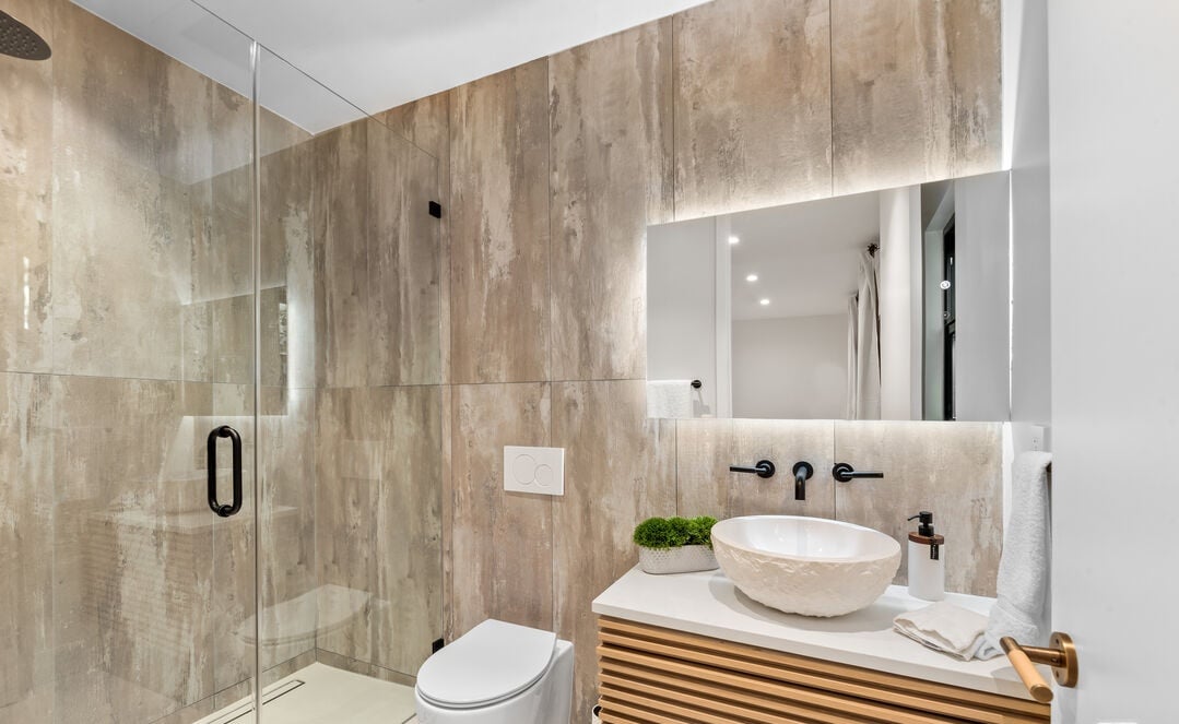 Zenith Estate, S La Jolla Ave, 90048