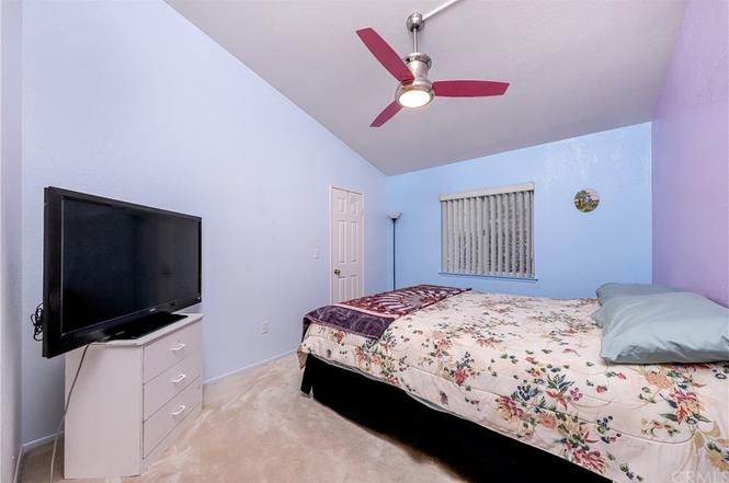 41101 Oakview Ln
