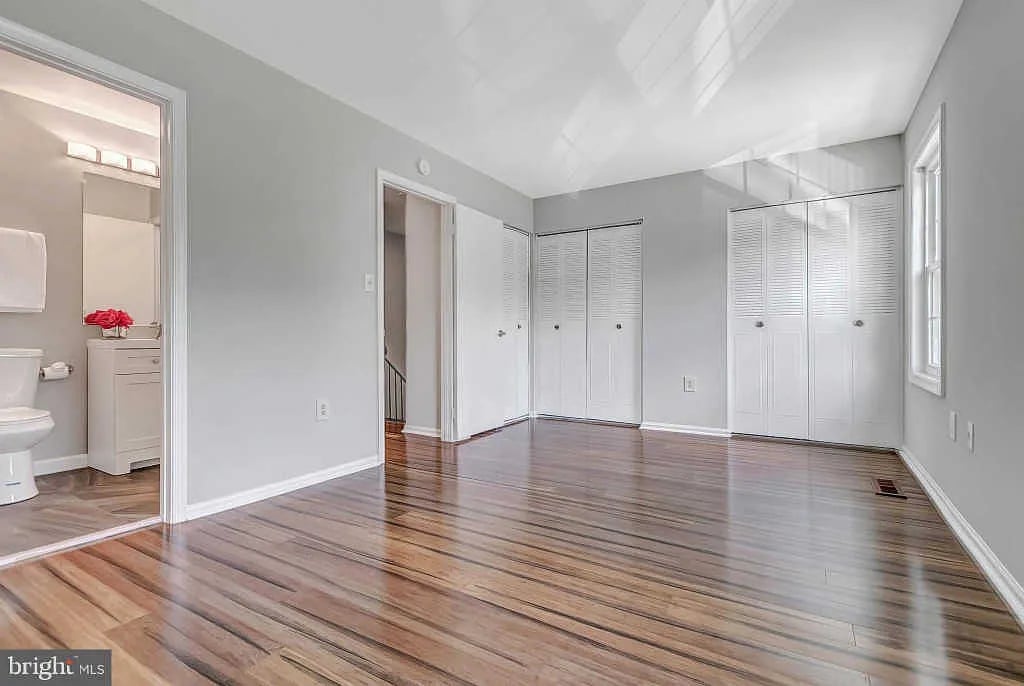 9838 Oakdale Woods Ct