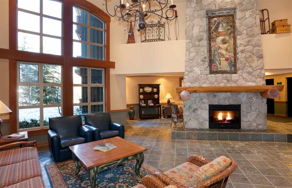 4660 Blackcomb Wy #222