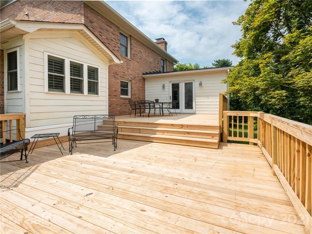 806 Chadbourne Ave