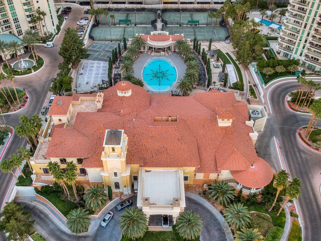 Turnberry Place