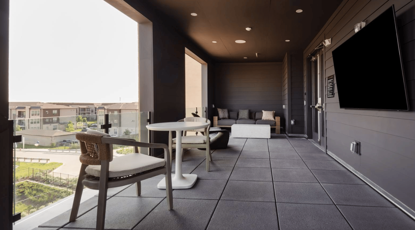 Up to 10 Weeks Free on select units