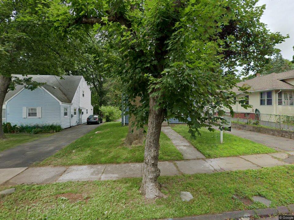 164 Manchester St