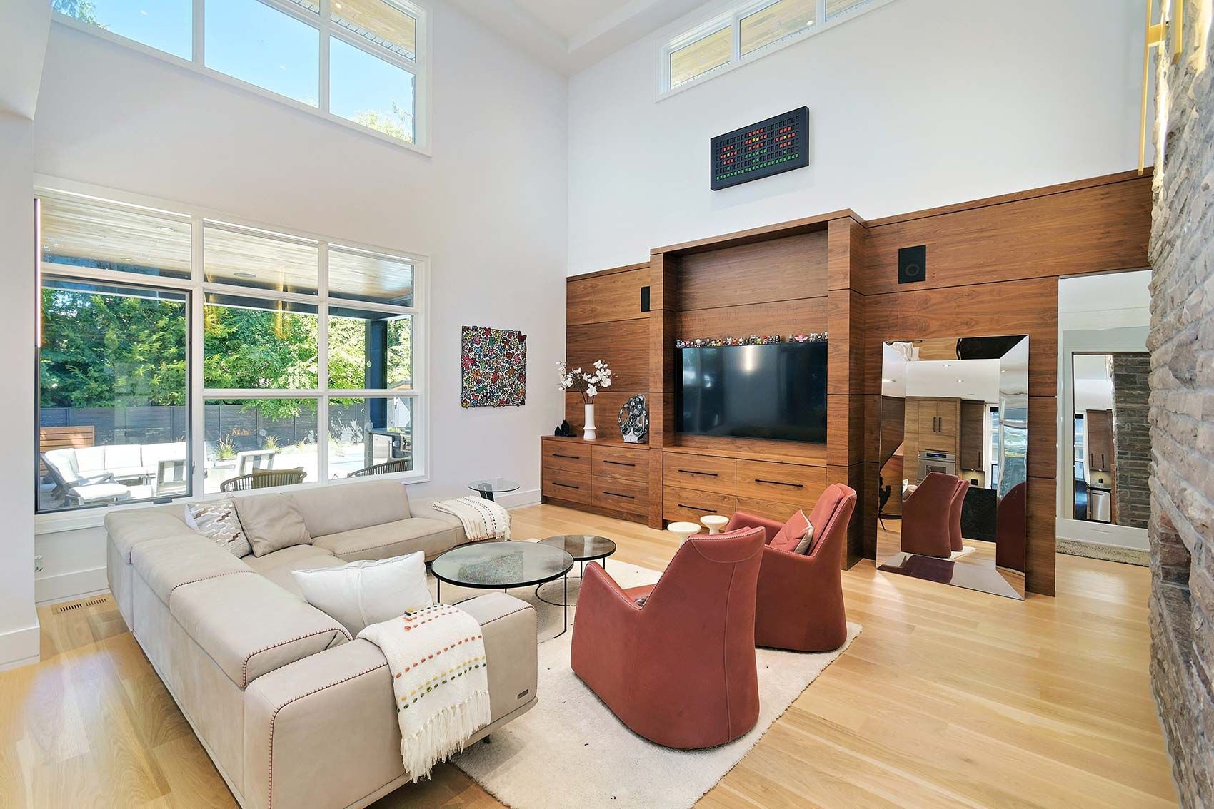 211 Glenview Dr