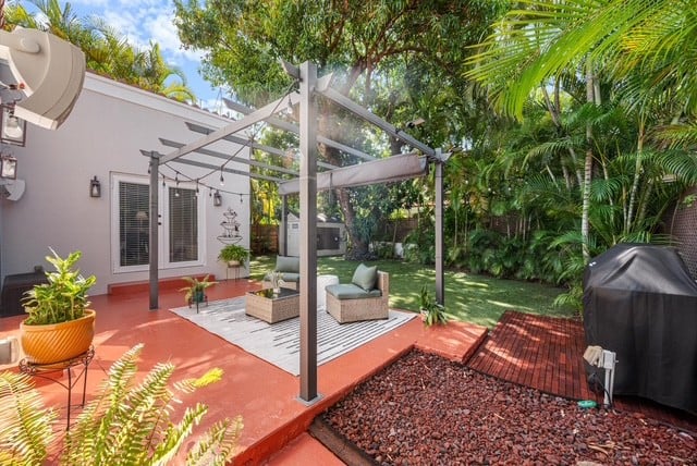 Perfect Charming Home in The Roads