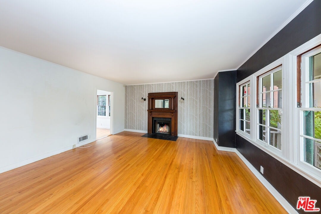 1911 Preuss Rd 