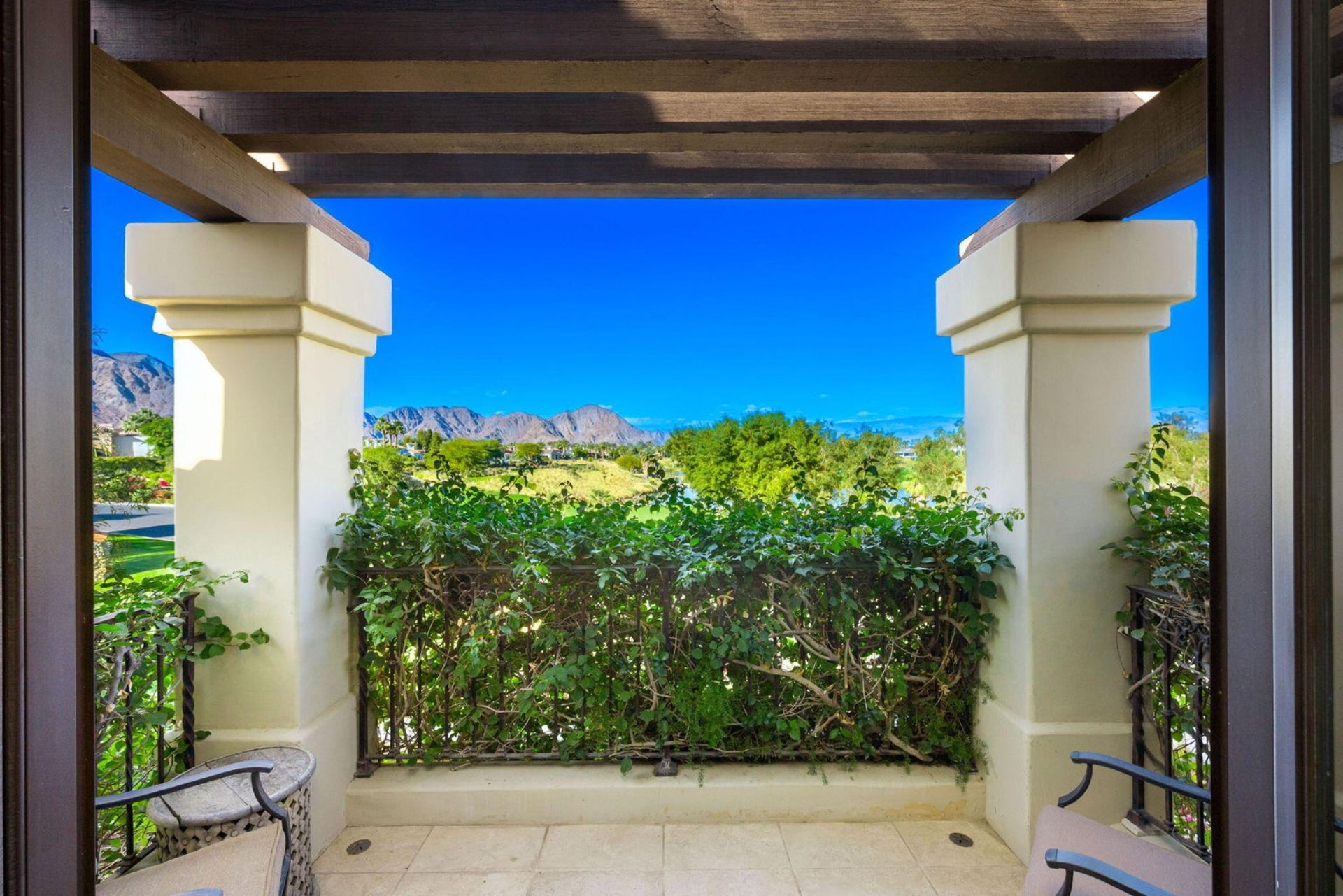 52705 Claret Cove