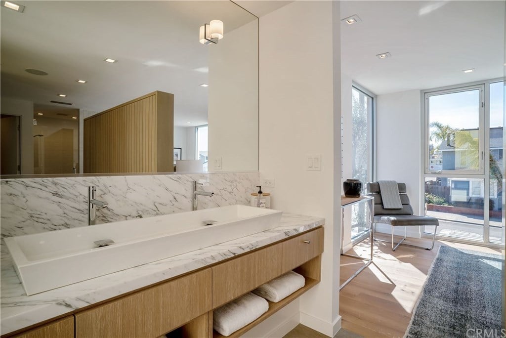 131 2nd St