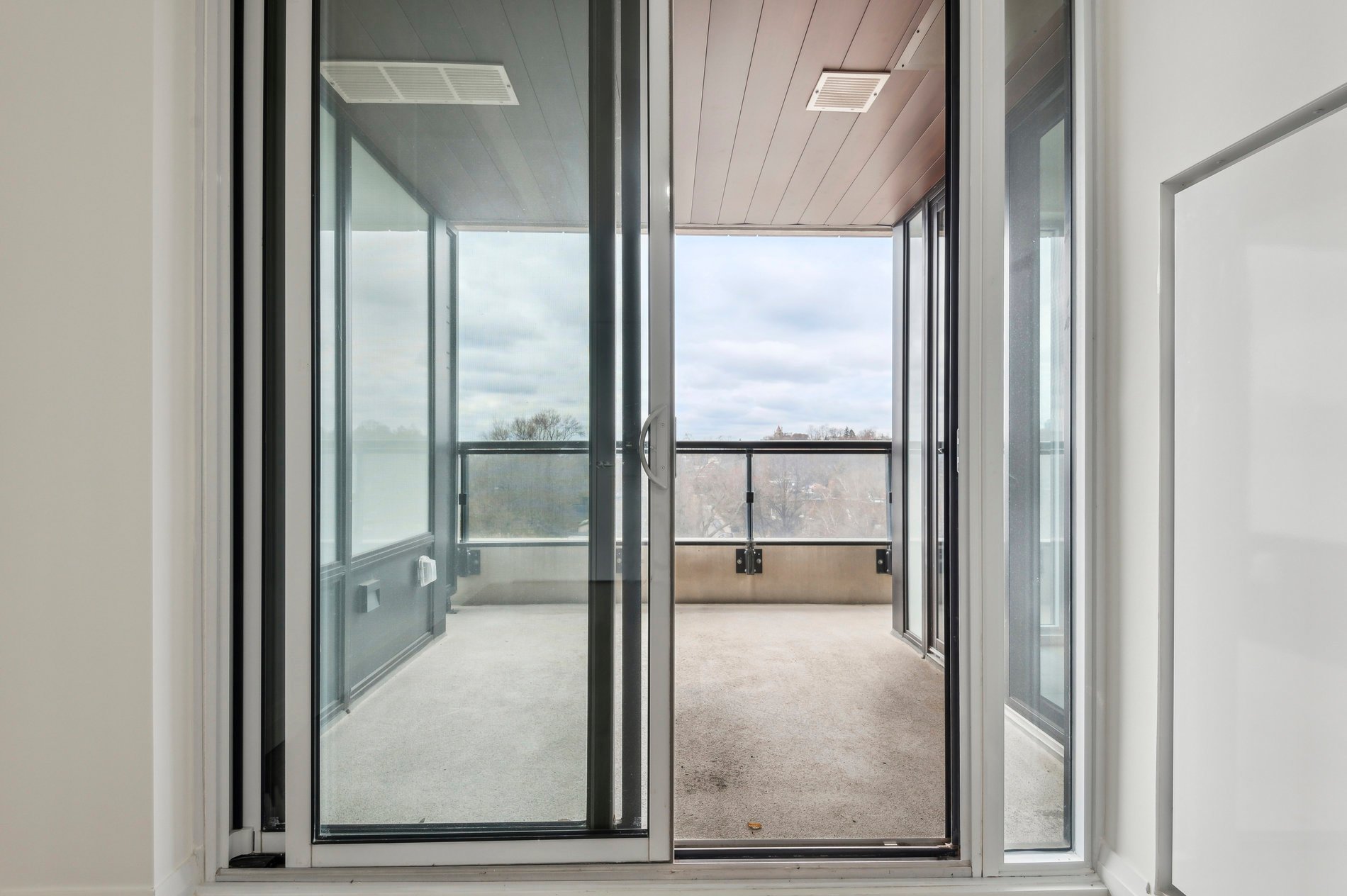 285 Avenue Road #601