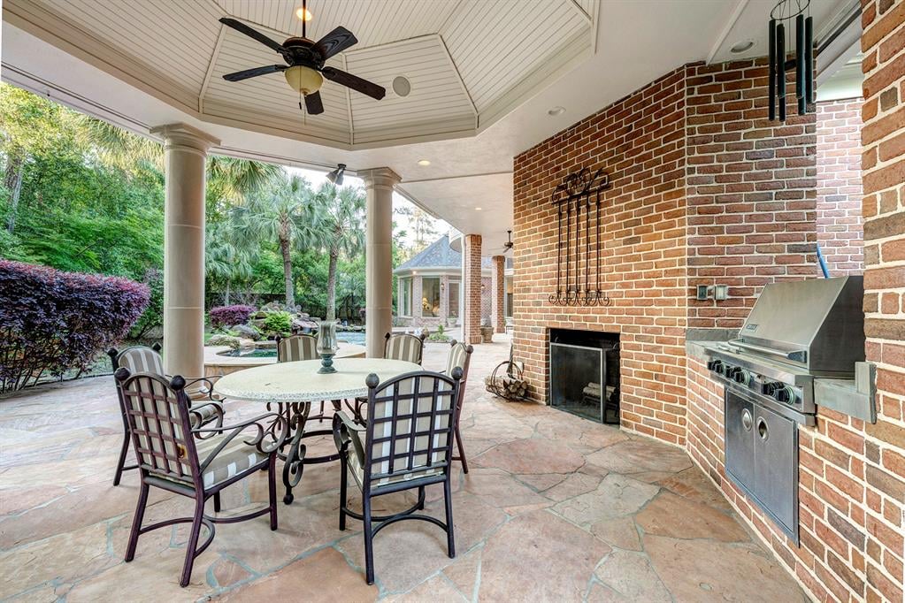 135 Hickory Ridge Dr