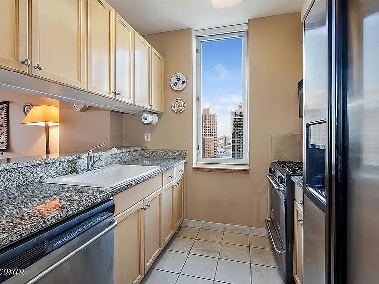 1760 2nd Avenue Apartment 24A