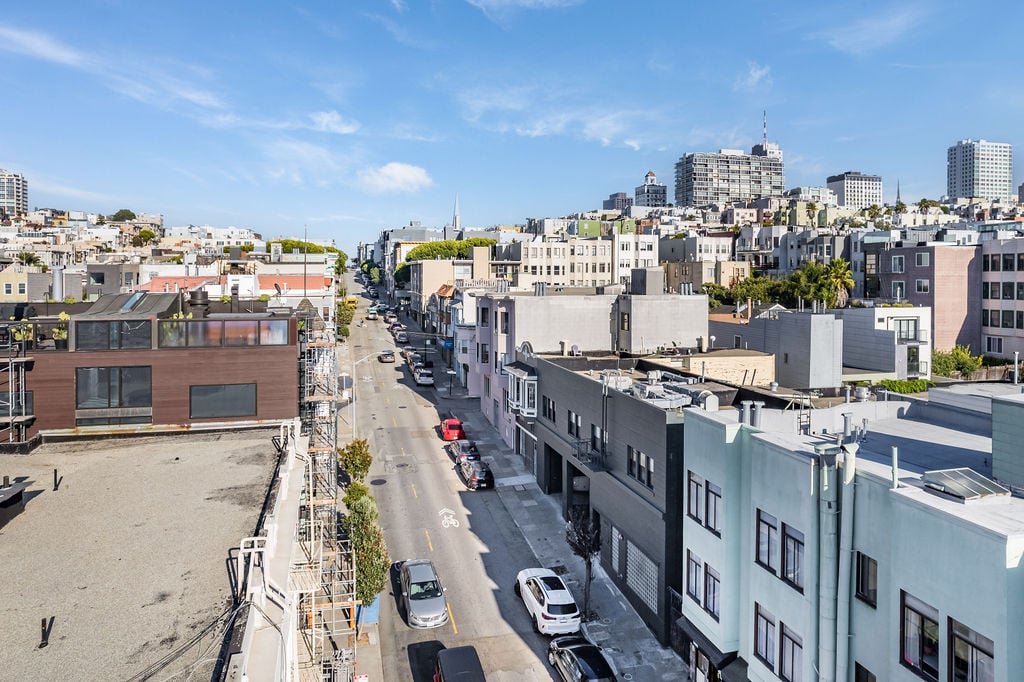 1469 Pacific Ave | 16,493 Light Manufacturing Warehouse