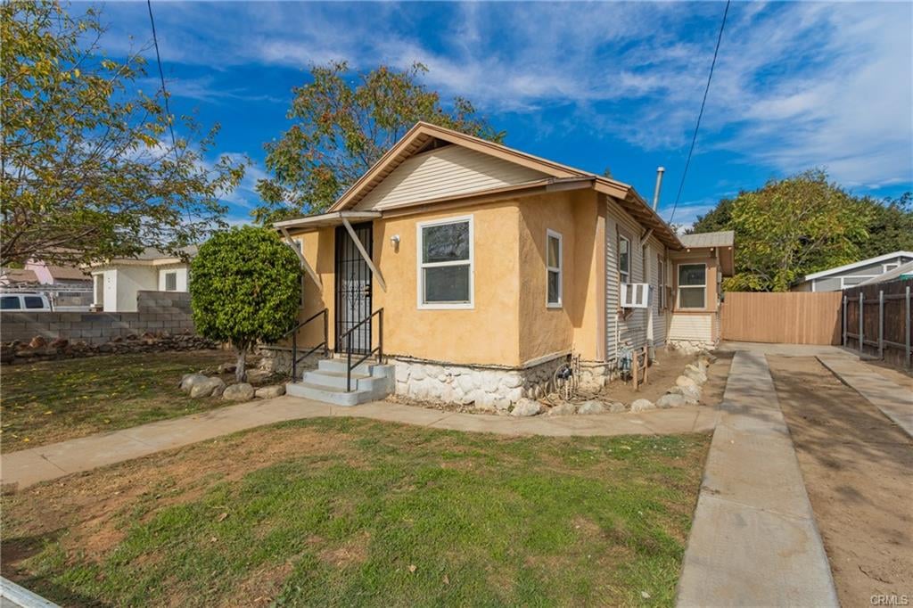 845 E 7th Street, Pomona, CA 91766