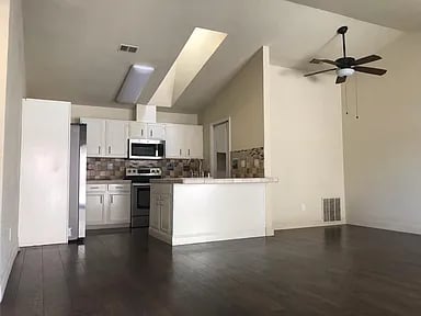 813 Villa Ter