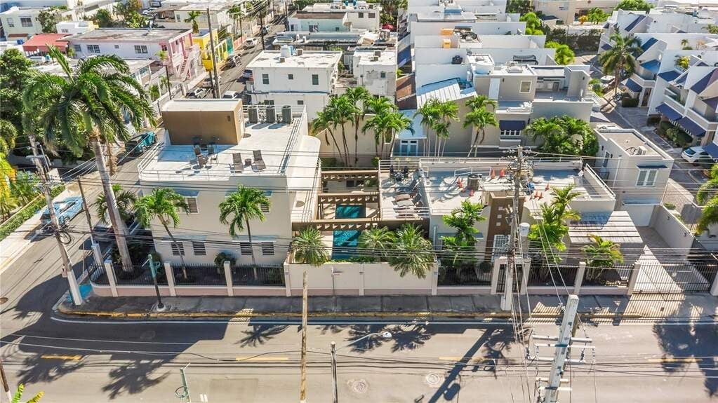 1858 McLeary multi-residence property in Ocean Park San Juan