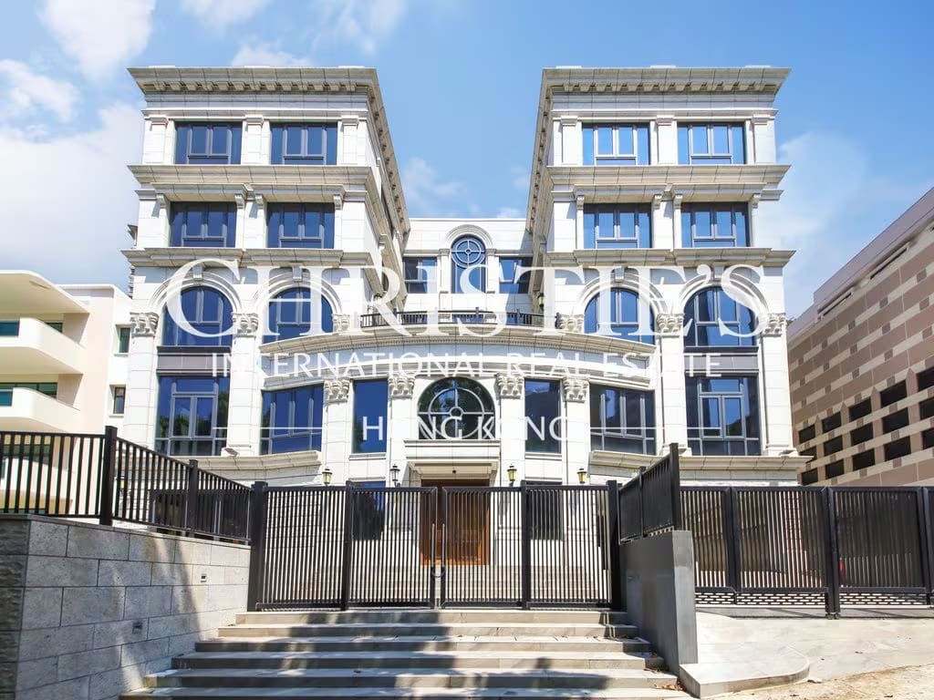 72 Repulse Bay Rd