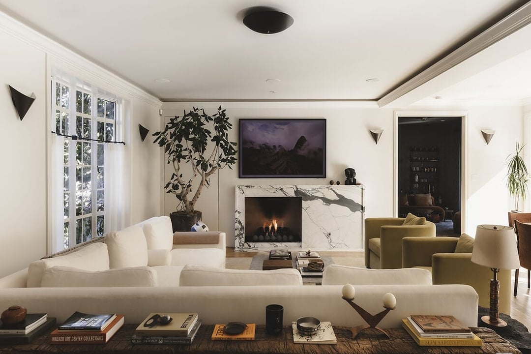 Nova Pavilion, El Cerrito Pl, 90068