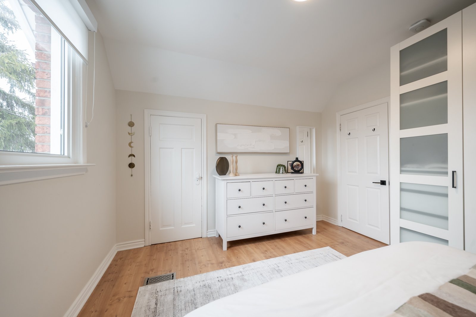 135 Sellers Ave 