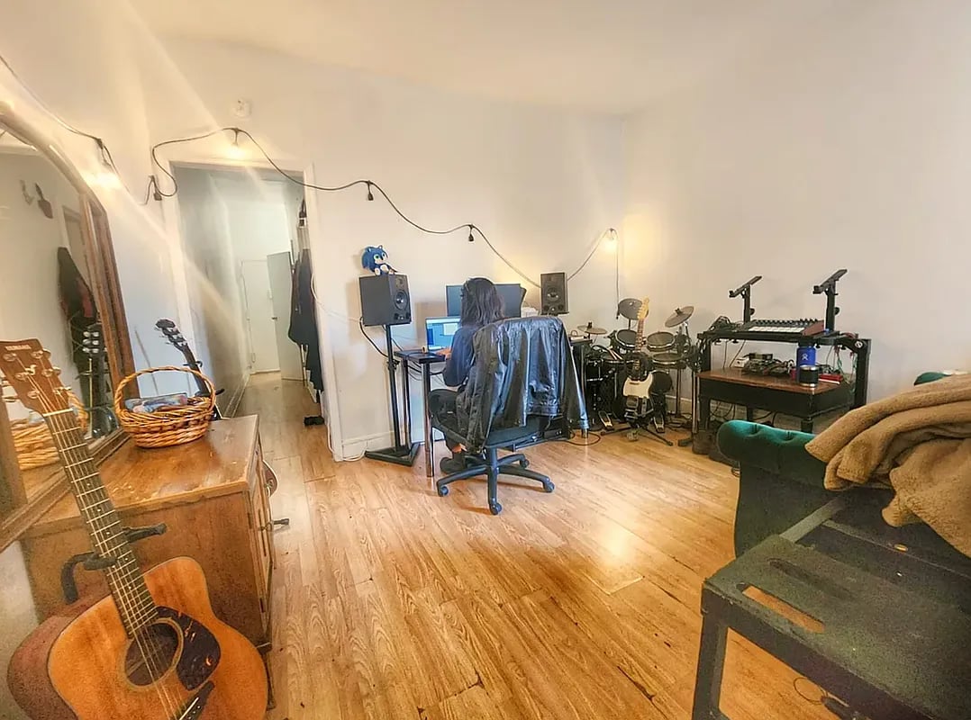 1408 Putnam Ave 1R