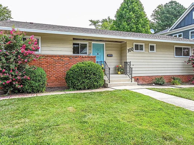300 Branch Rd SE