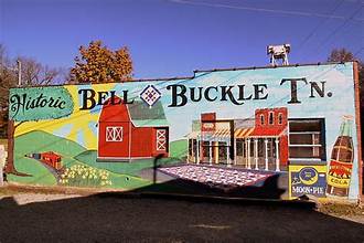 Historic Bell Buckle mural with painted storefronts and Moon Pie and RC Cola graphics.